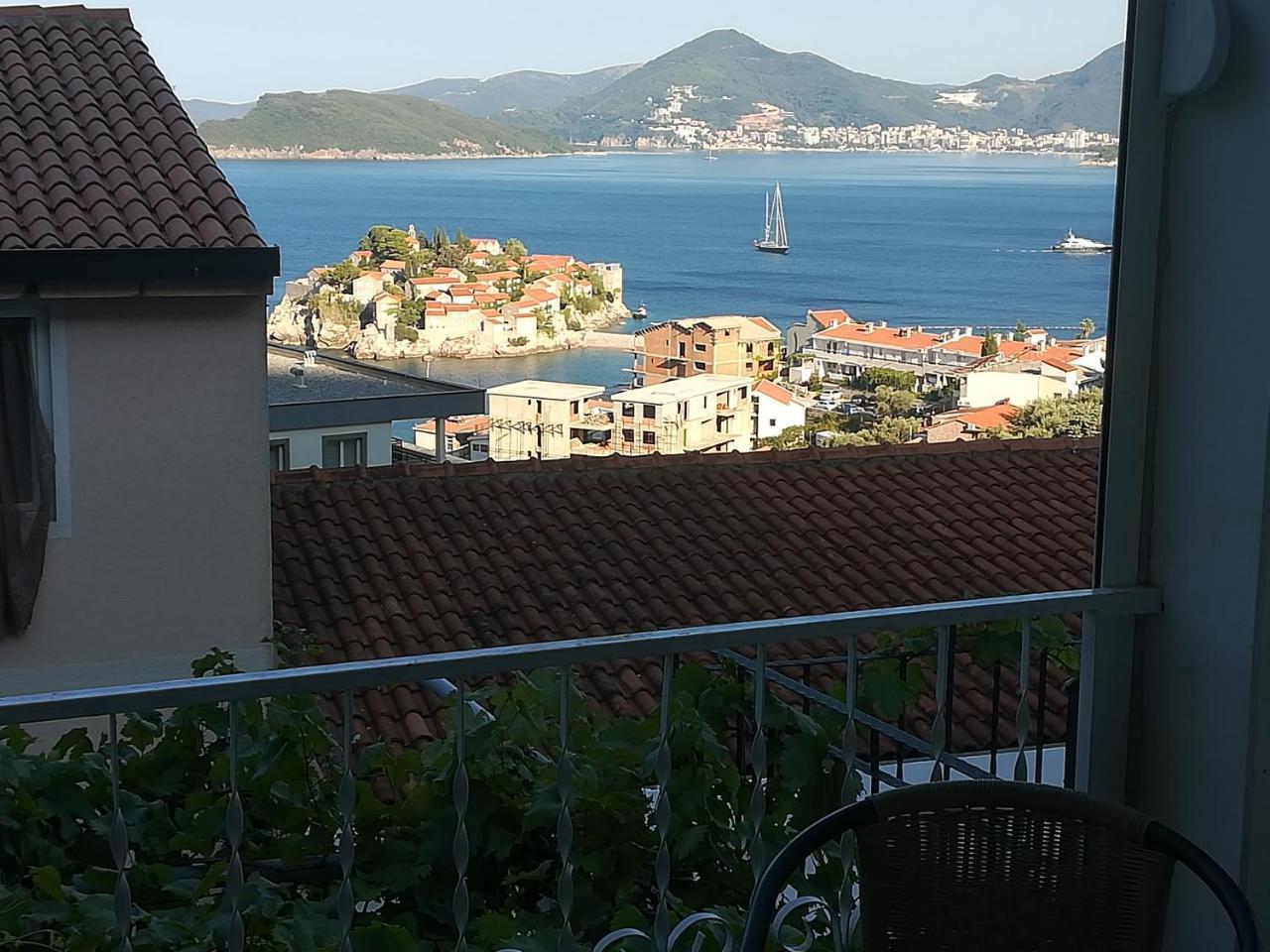 Apartments Vukovic Sveti Stefan Exterior foto